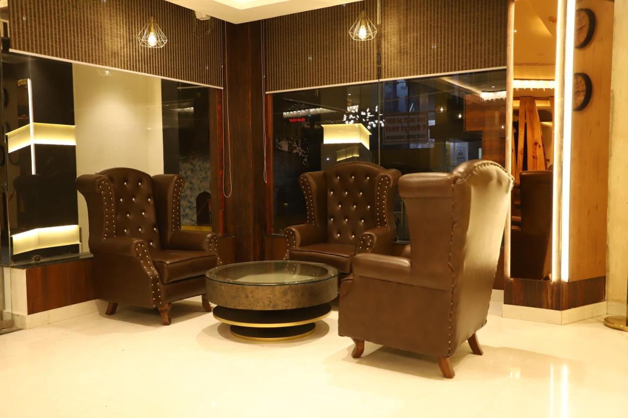 Hotel Emperio Grand 러크나우 외부 사진
